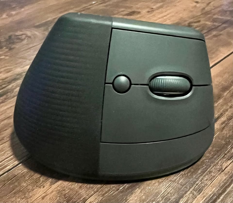 Logitech Lift Vertical Ergonomic Mouse Wireless Bluetooth - photo 4