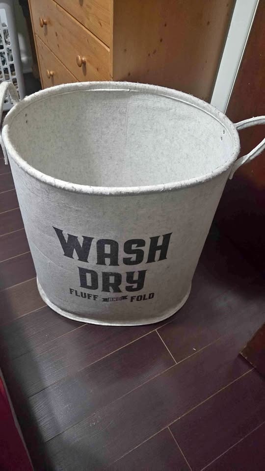 Laundry basket