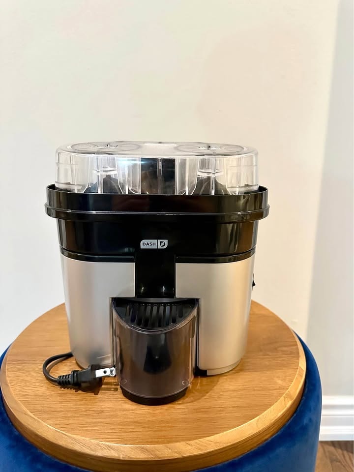 Dash Dual Citrus Juicer DCJ001SL - Like New