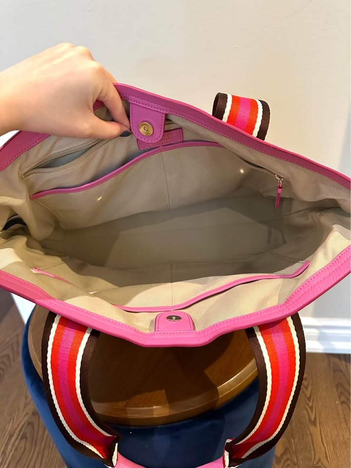 Cole Haan Tote Bag - Like New - photo 4