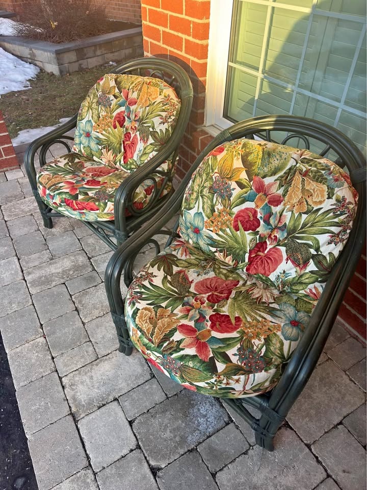 Pair of Outdoor Wicker Patio Chairs with Cushions
