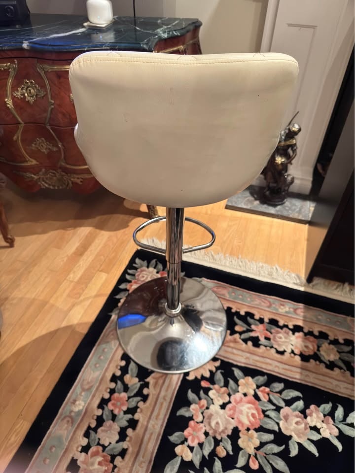 Singular Bar Stool - photo 2
