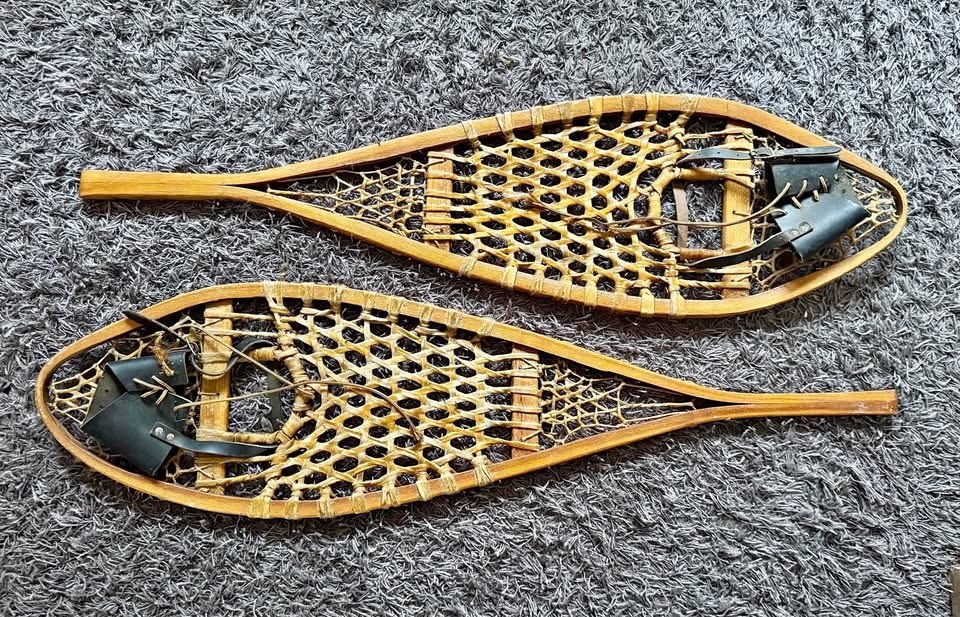 Snowshoes - excellent quality and condition