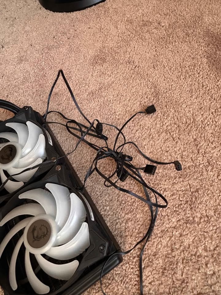MSI MAG CORELIQUID 240R V2 - photo 4