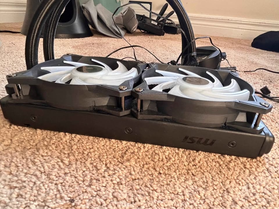 MSI MAG CORELIQUID 240R V2 - photo 5
