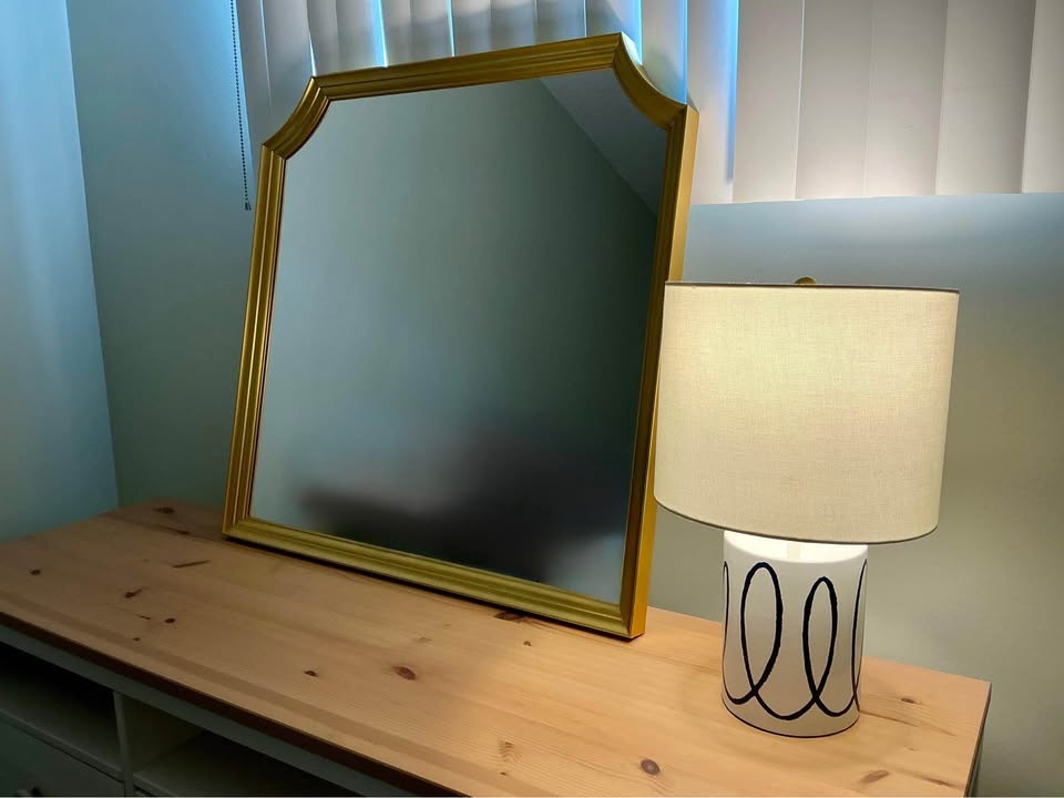 Modern TV Bench, Kate Spade Lamp, Gold Mirror - Almost New! - photo 4