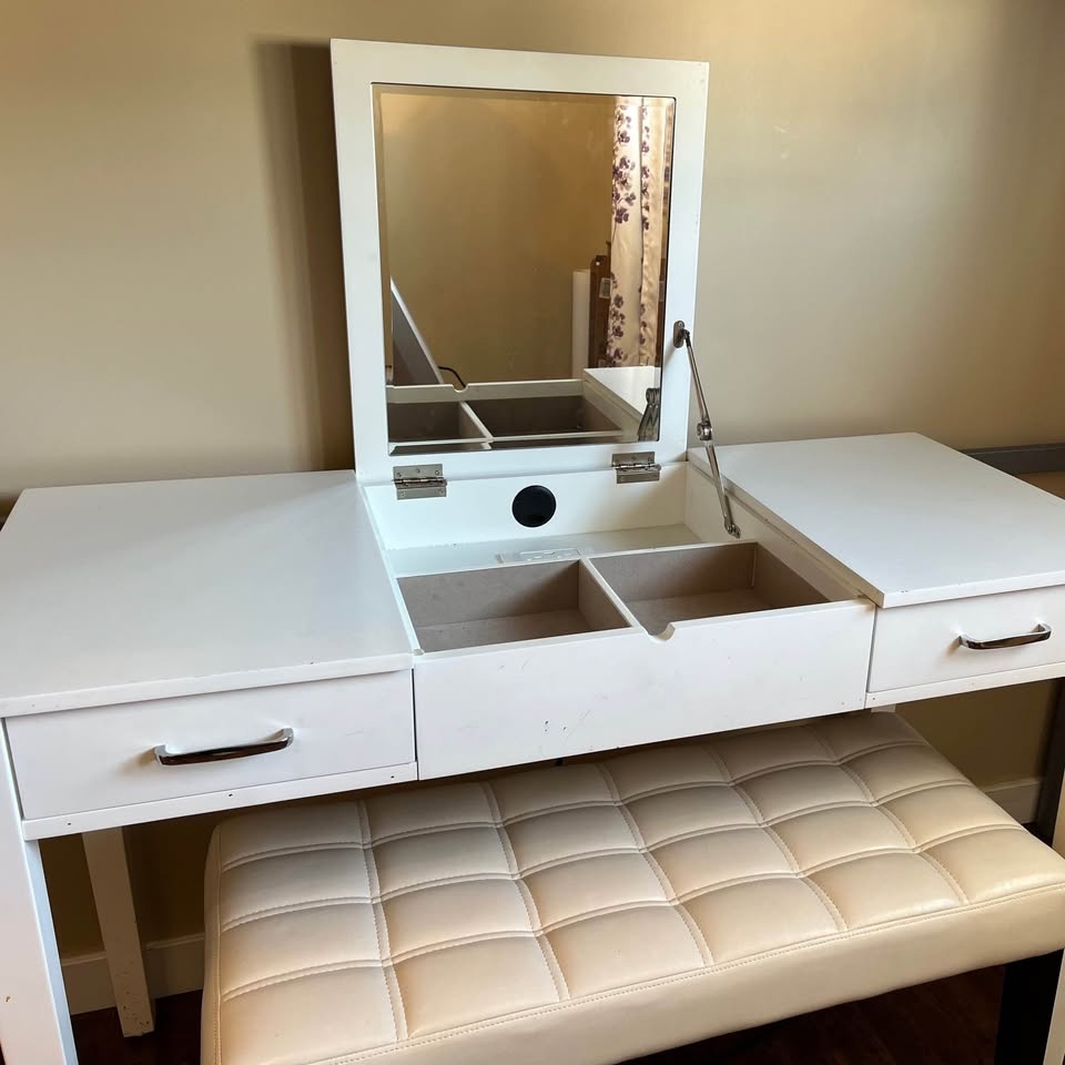 Youth Loft Bed and Desk Package with Extras - photo 4