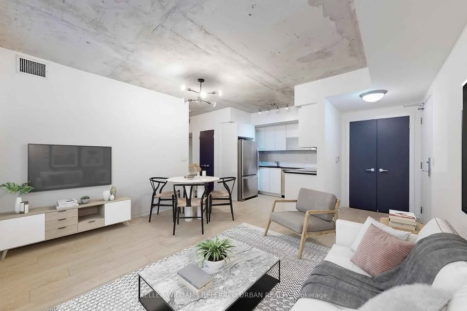 2 Beds 2 Baths - Apartment - photo 2