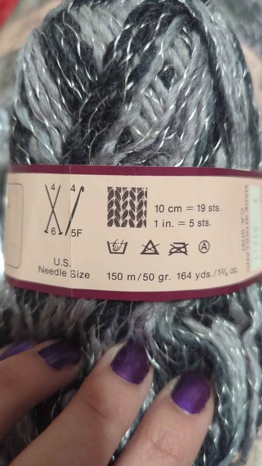 Lot of Tessan Malibu Yarn - photo 3