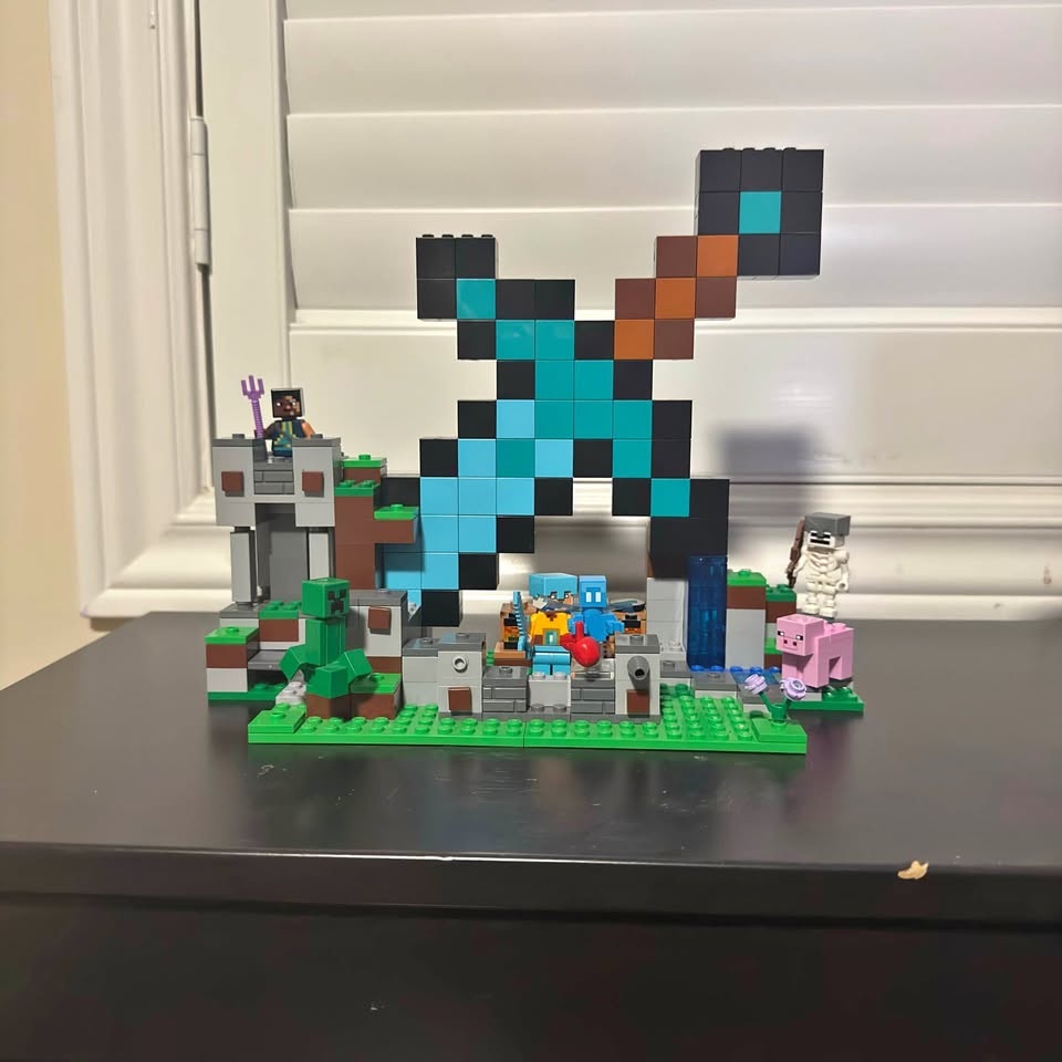 Lego Minecraft The Sword Outpost