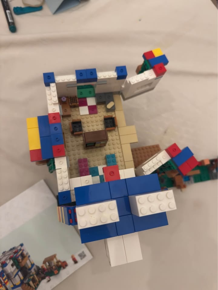 Lego Minecraft The Llama Village - photo 3