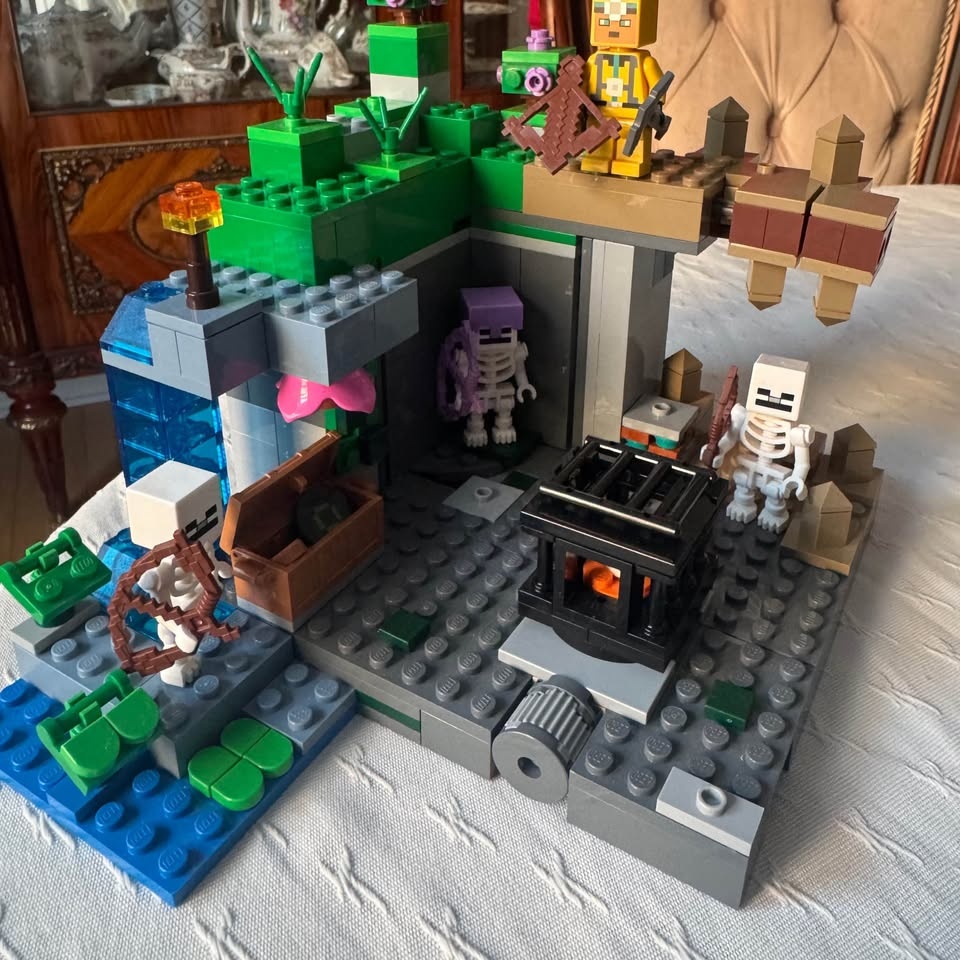Lego Minecraft The Skeleton Dungeon - photo 2