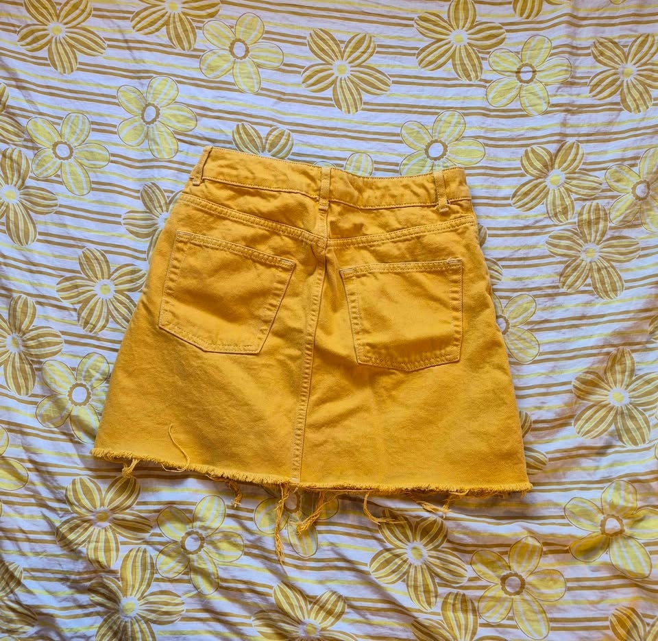 Topshop yellow denim mini skirt with frayed hem - photo 2