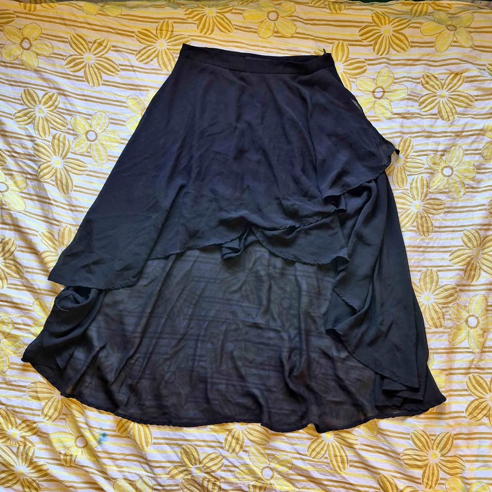 Forever 21 Black High Low Skirt with Ruffle Detail
