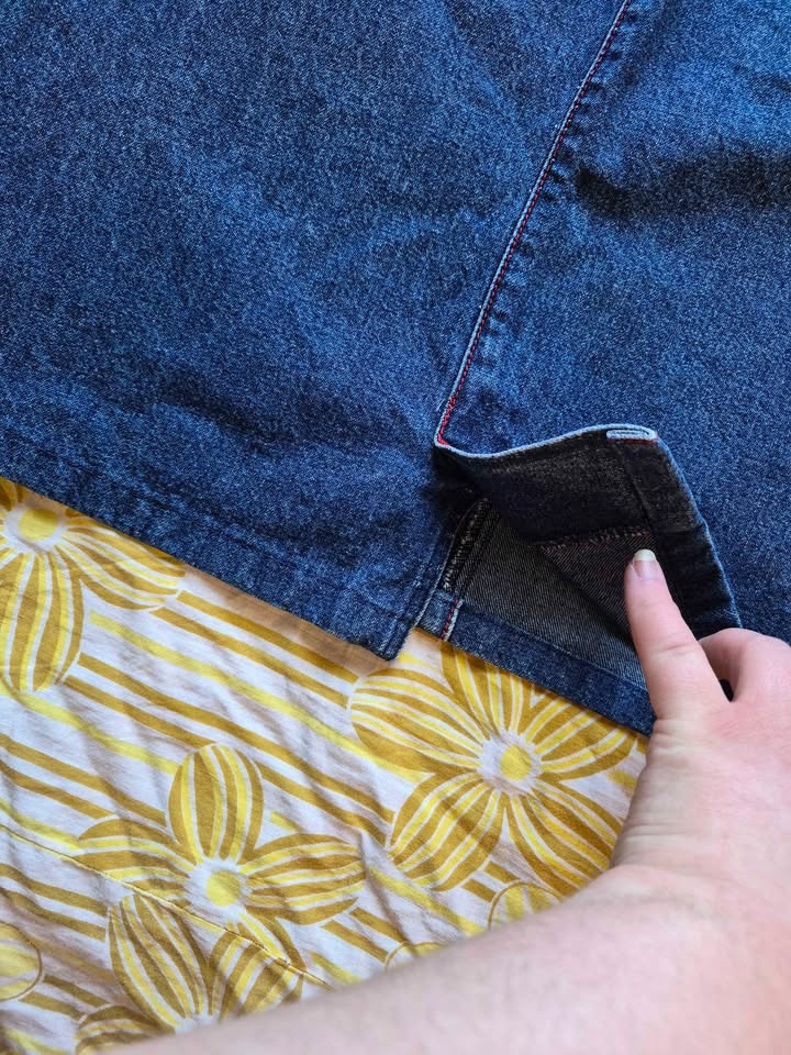 Calvin Klein Vintage Denim Skirt with Red Stitching - photo 5