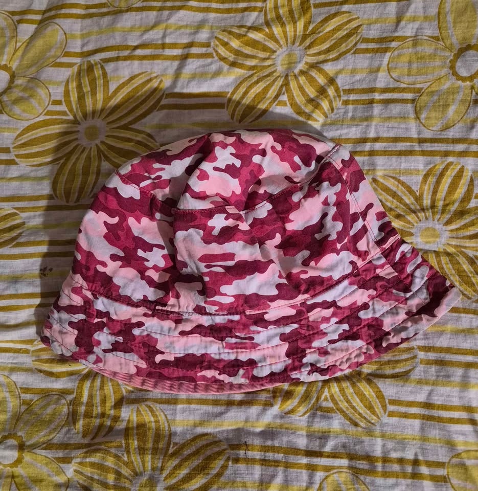 Pink reversible camo bucket hat - photo 4