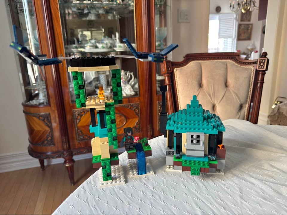 Lego Minecraft The Sky Tower