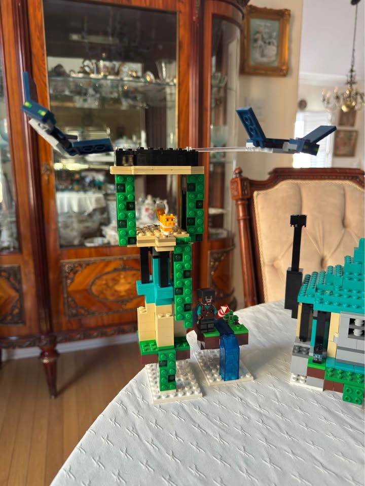 Lego Minecraft The Sky Tower - photo 2