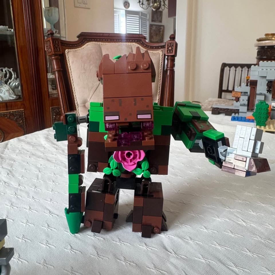 Lego Minecraft The Jungle Abomination - photo 2