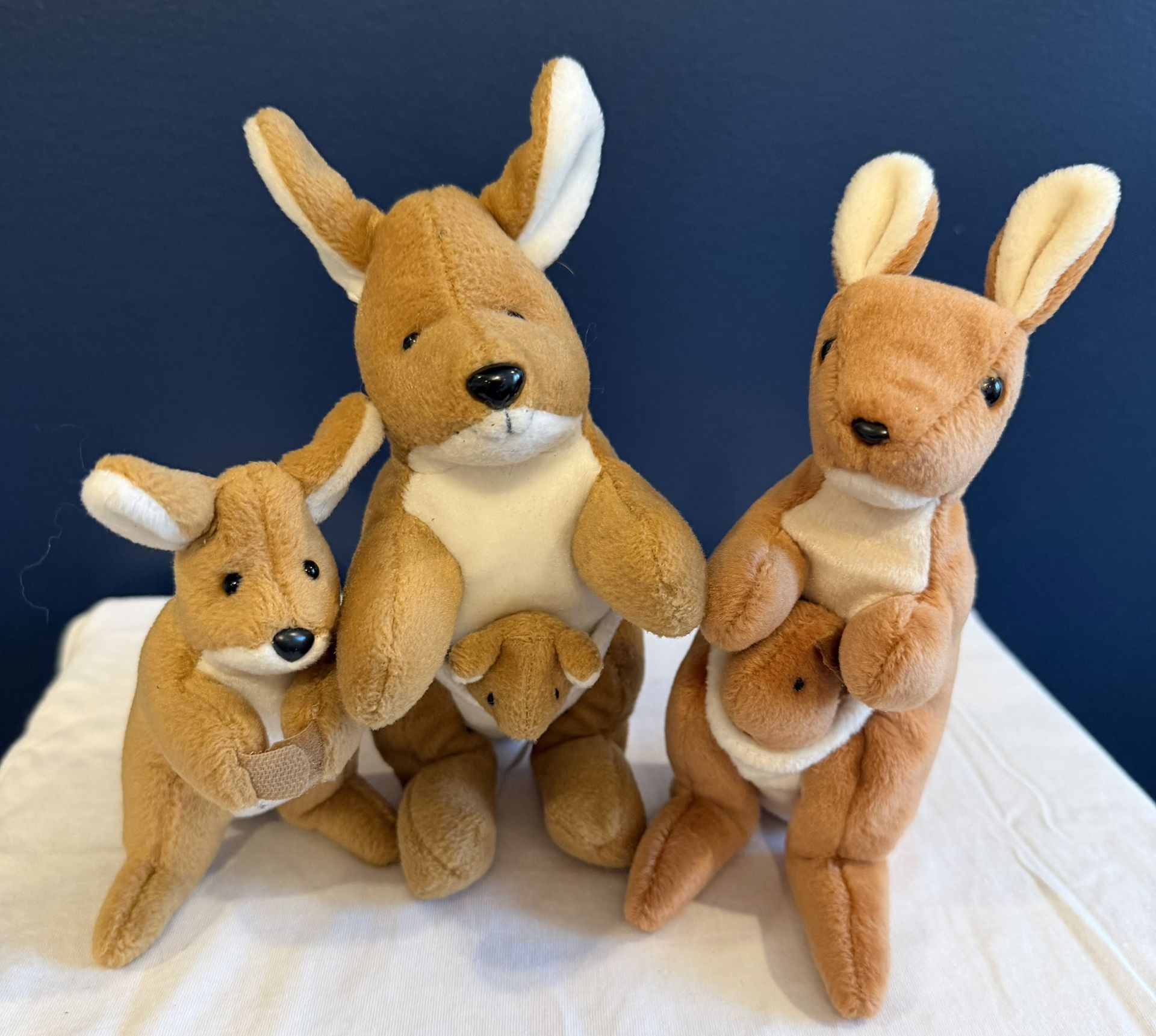 Plush Unipak Kangaroo Pack 8" - 2 Mothers & Joeys + Big Brother