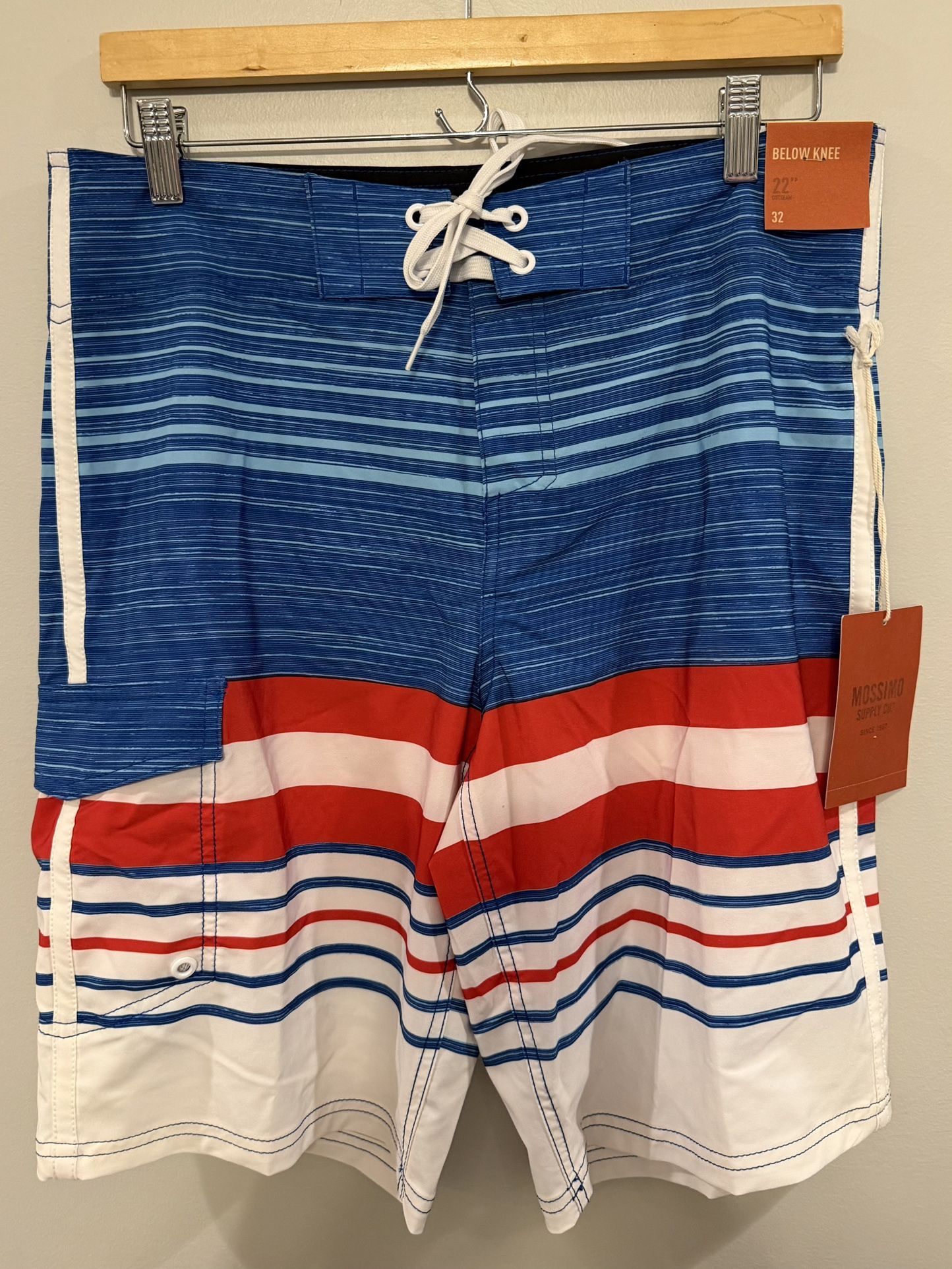 NWT Mens Below The Knee Board Shorts Swim Trunks SZ 32