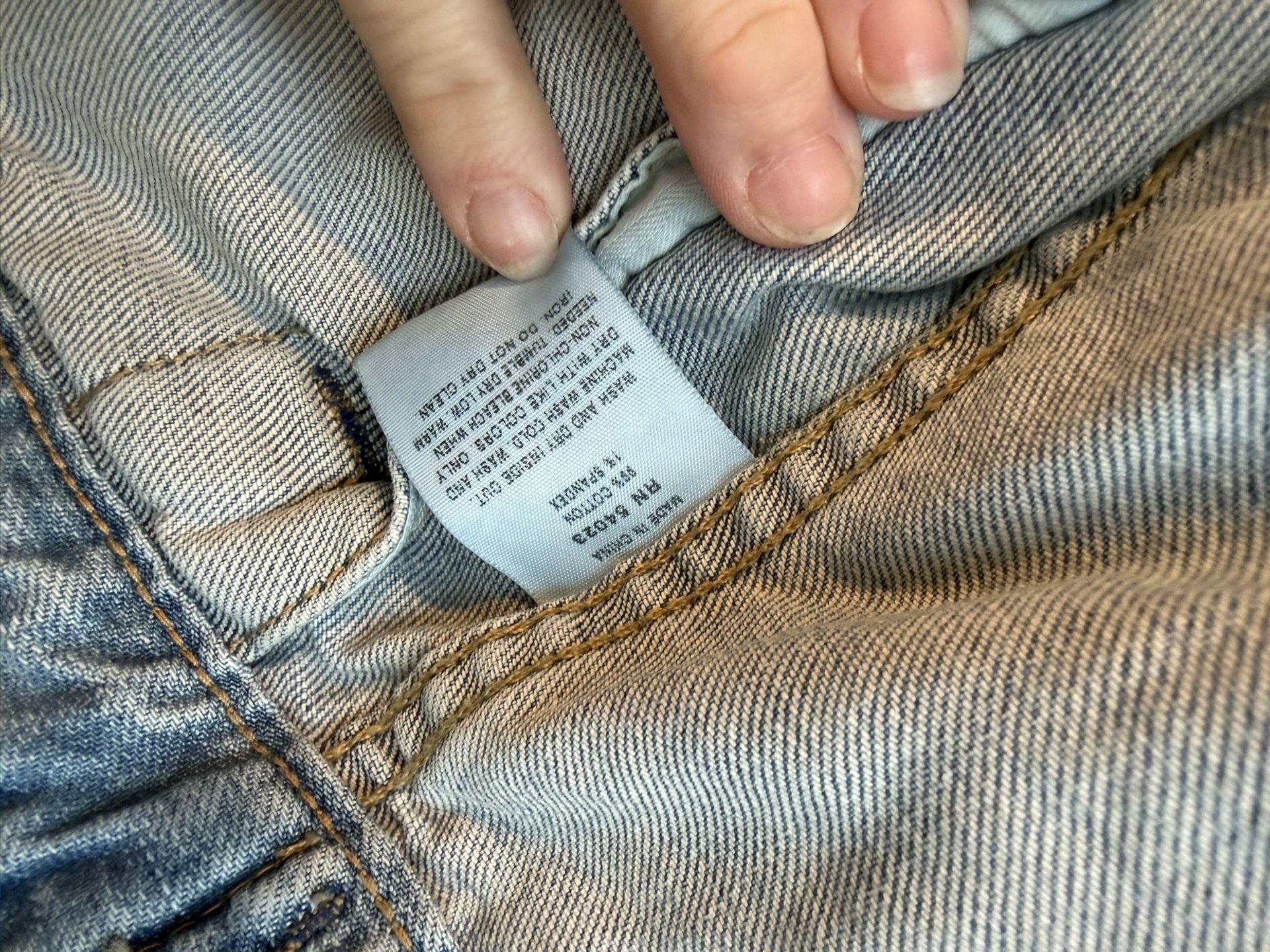 Women's Gap 1969 Denim Jean Jacket XS Distressed Wash Vintage $2 - photo 3