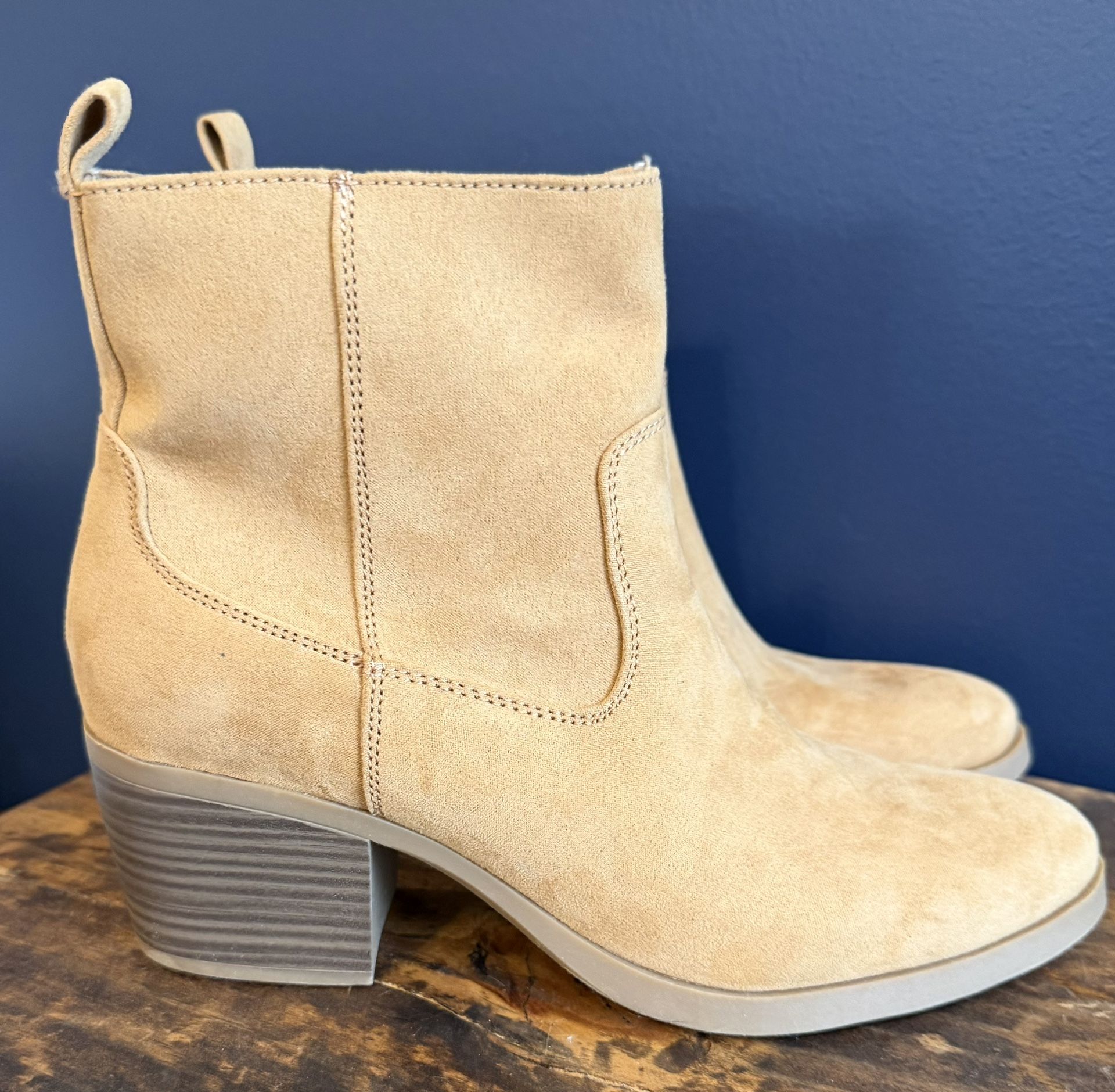 Old Navy Size 8 Camel Faux Suede Ankle Boots - $15 - photo 5