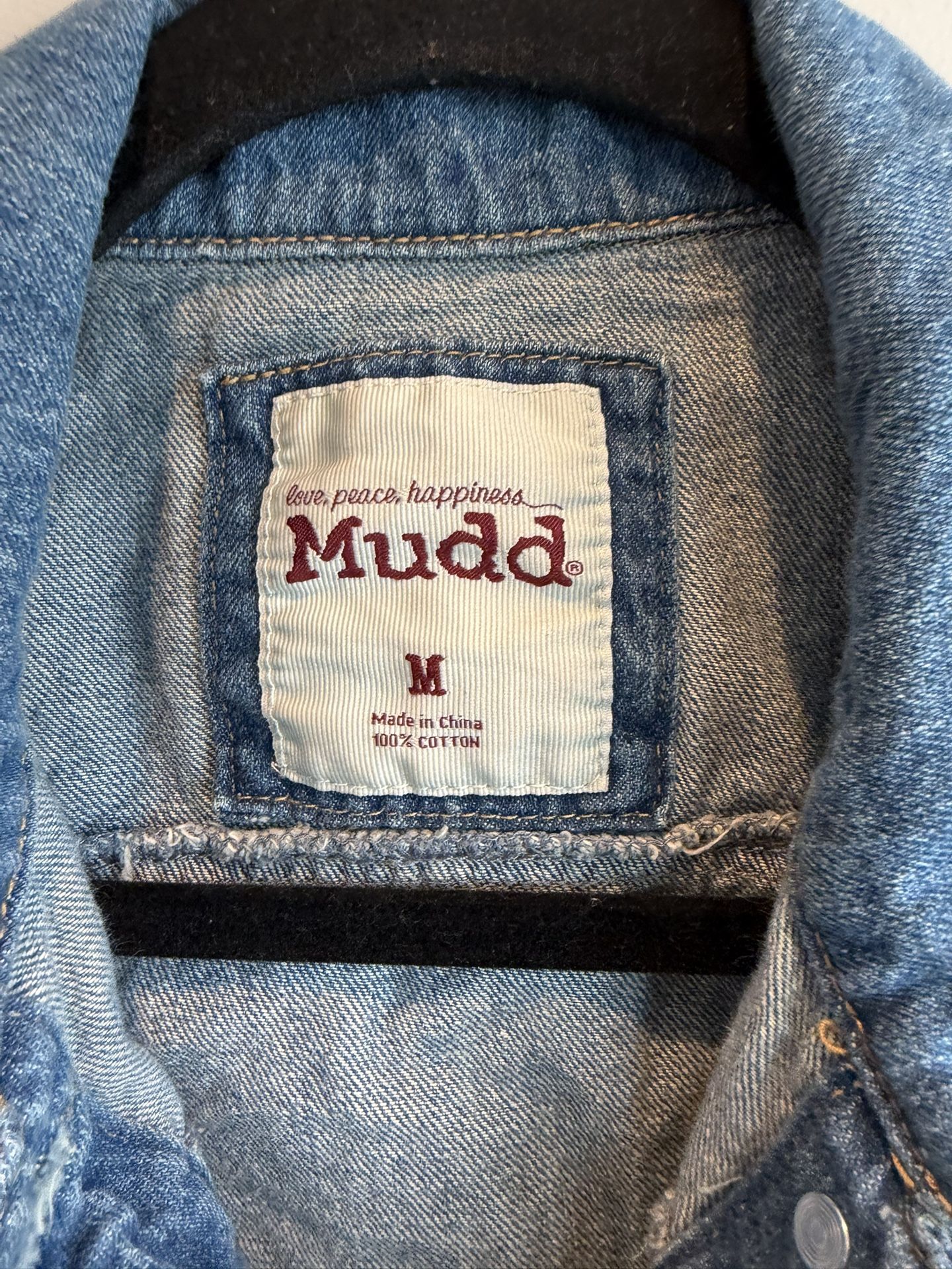 Mudd Junior’s Medium Denim Jean Jacket Distressed $15 - photo 2