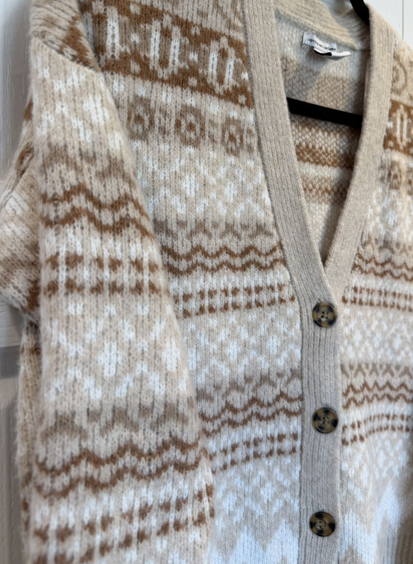 CUPCAKES AND CASHMERE Oatmeal Fair Isle Cardigan Sweater XS $15