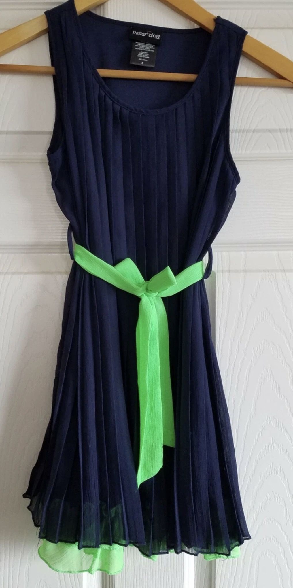 Girls Special Occasion Dress Size 14 Navy/Green w Tie $15
