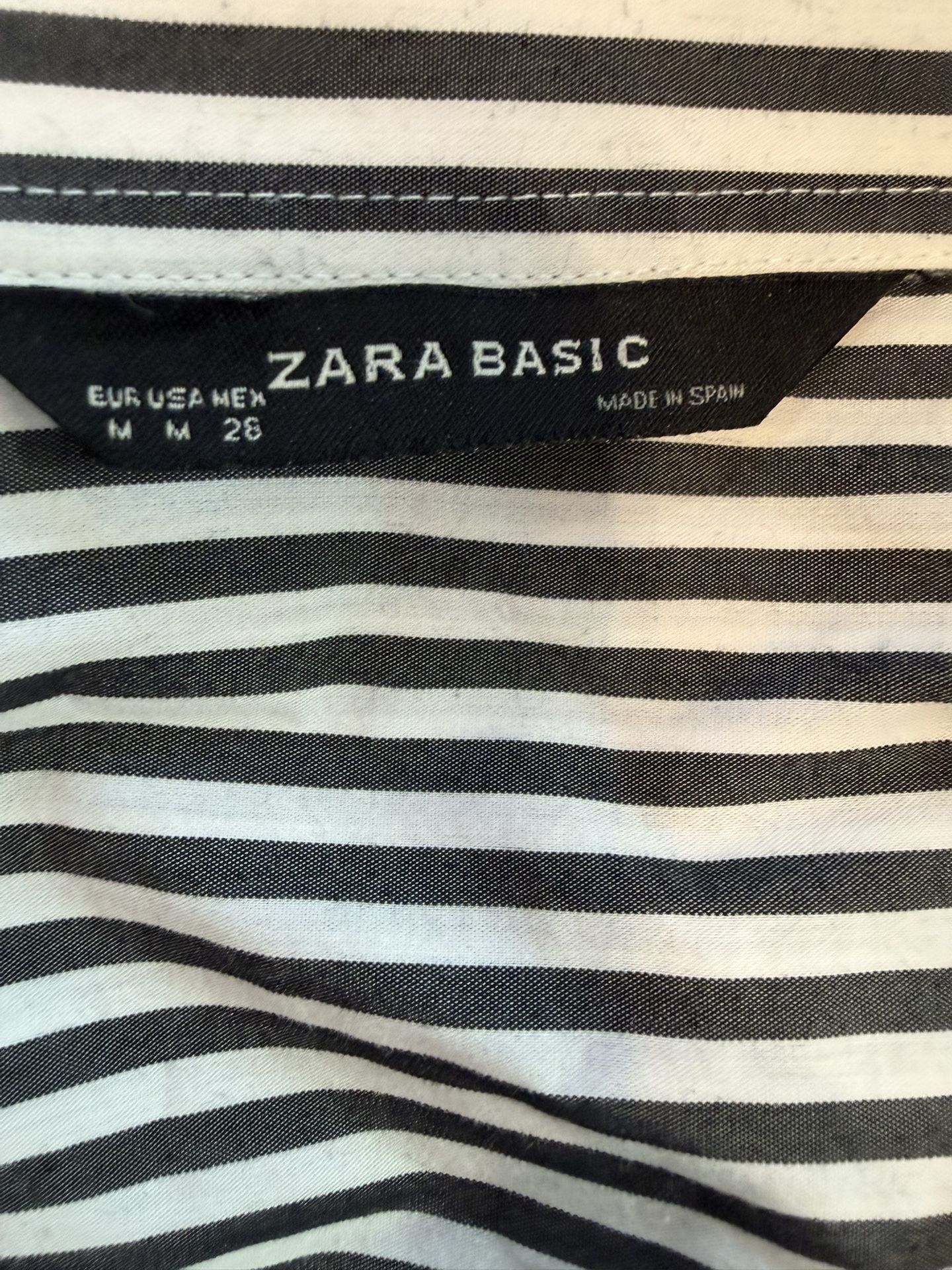 Like New Women’s Medium Zara Basic Striped Collared Shirt $12 - photo 3