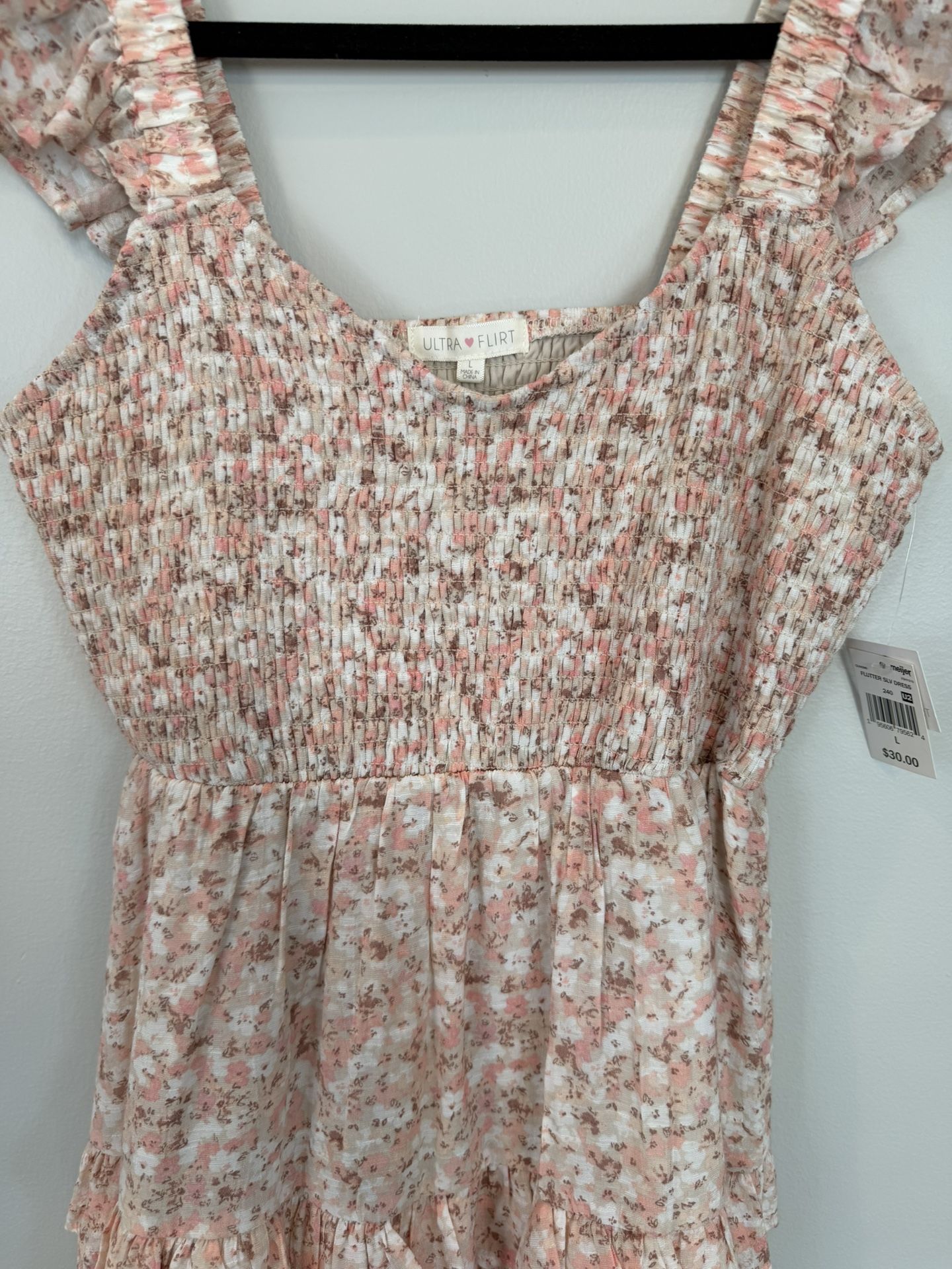NWT Juniors Large Floral, Ruffled Dress $15 - photo 5