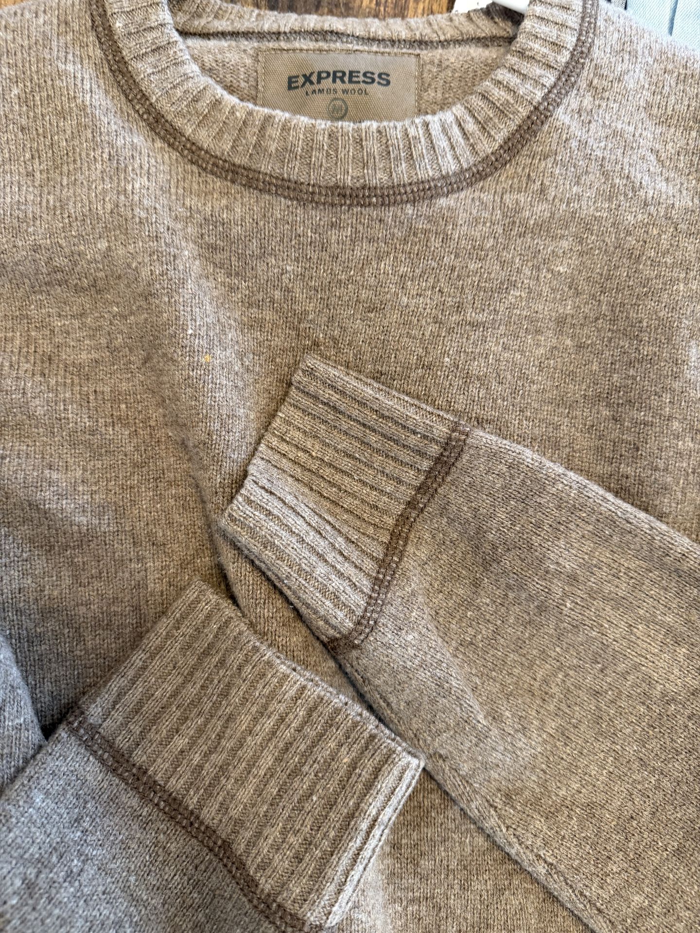 Like New Men’s Medium Brown Express Seater $15 - photo 2