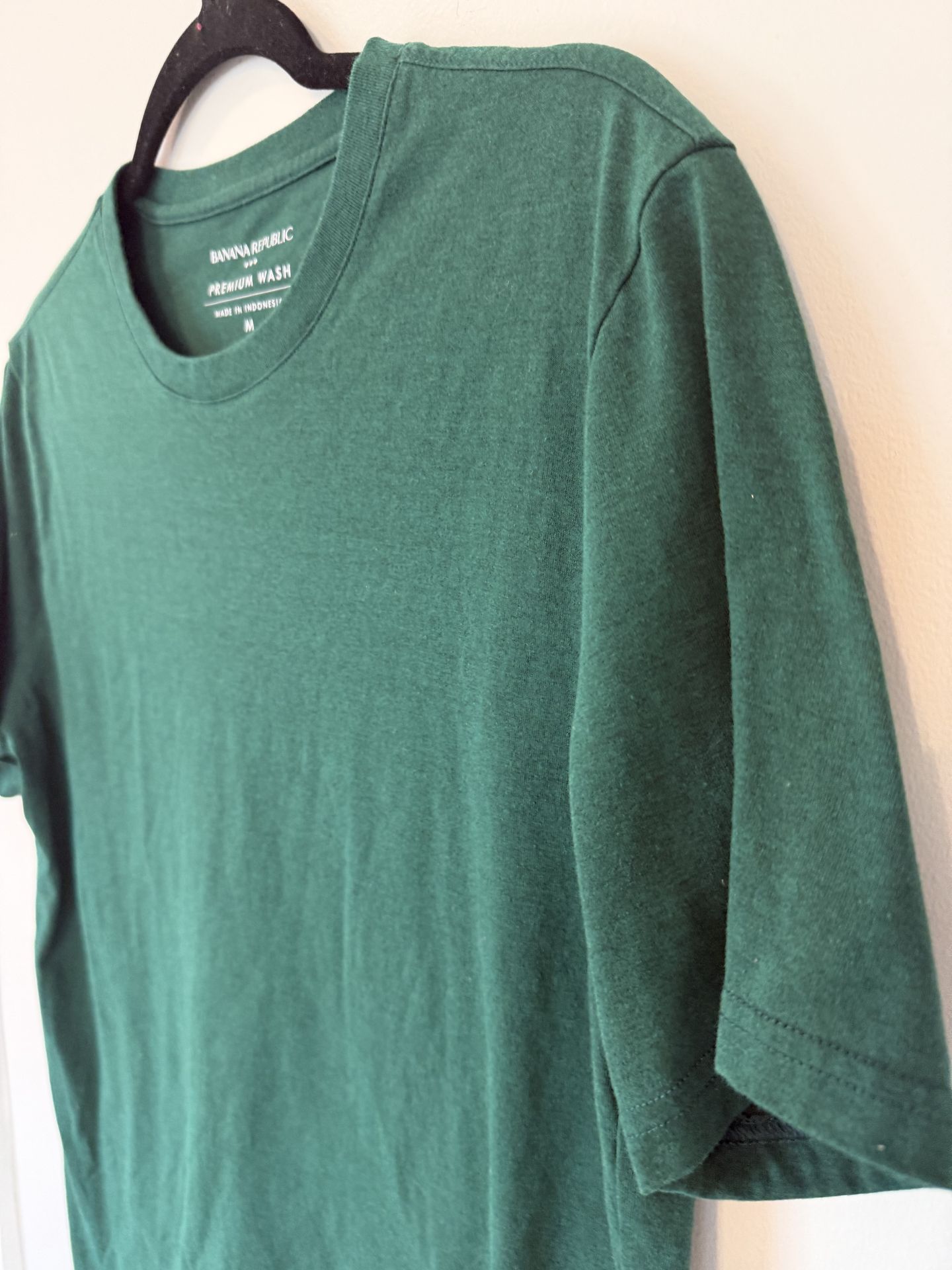 Like New Men’s Medium Tall Banana Republic Green T-Shirt $8 - photo 2