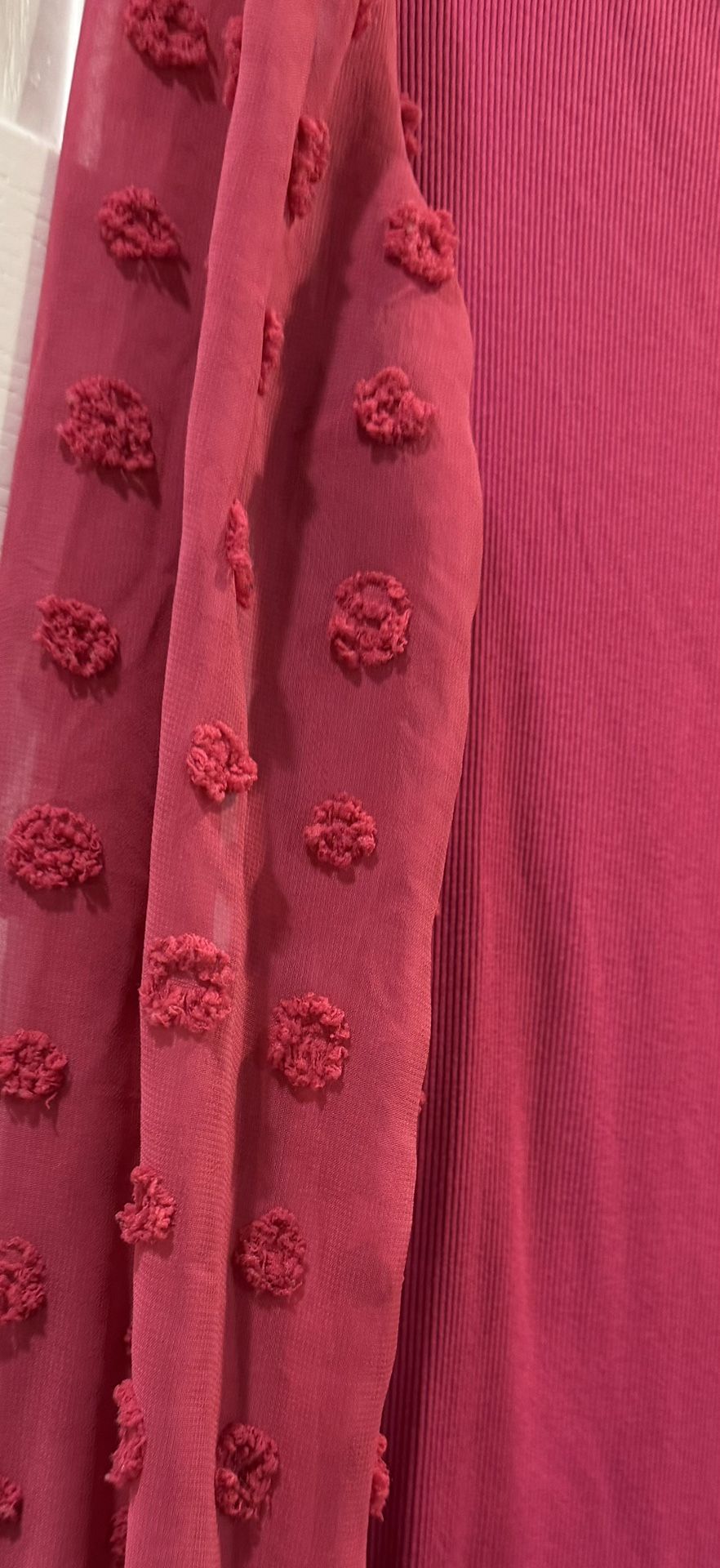 Like New Women’s Medium Fuchsia Long Sleeve Blouse $8