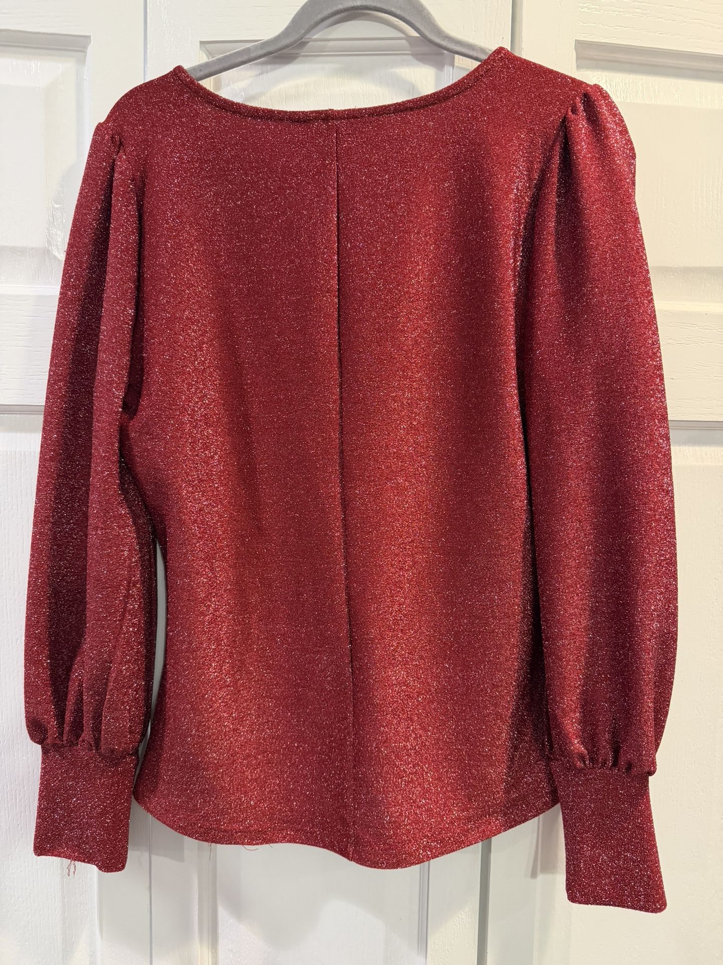 Like New Women’s Medium Red Sparkly Blouse $12 - photo 4