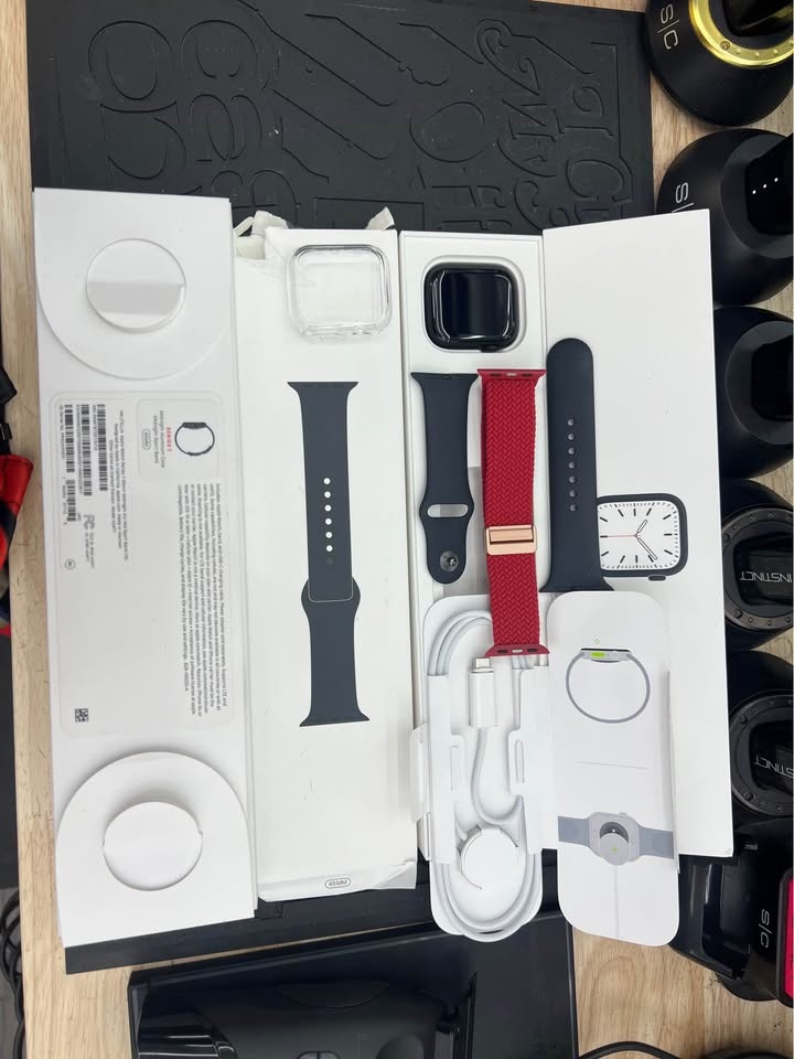 Apple Watch Series 7 45mm GPS+Cellular