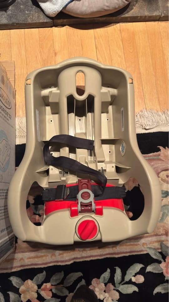 Graco Snugride 32 Infant Car Seat Base - photo 3