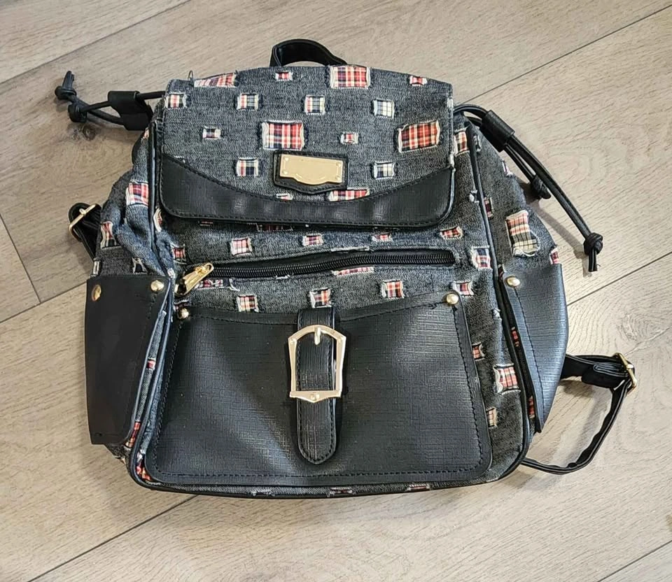2 Stylish Bags + 1 Free Red Handbag - photo 2