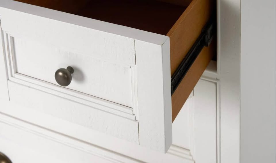 Full Size Dresser and 2 Nightstands (3 pc set) - photo 3