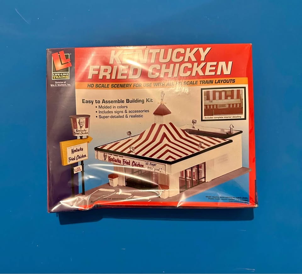 LifeLike Trains KFC HO Scale Building Kit