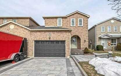 4 Beds 3 Baths - House