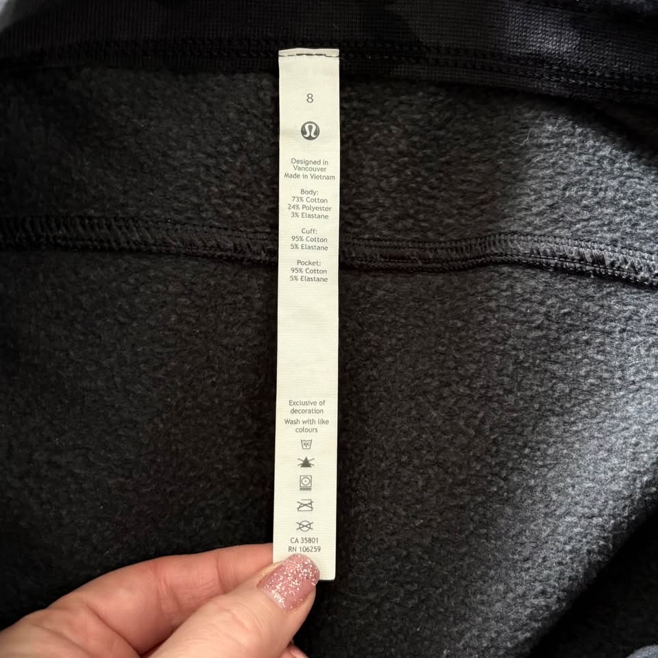 Lululemon Size 8 Scuba Jogger Fleece 28" Heritage 365 Camo - photo 4