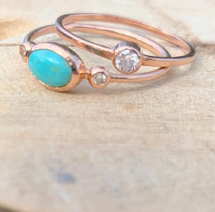 Gorgeous set. 2 rings both 10k Rose Gold, 3 diamonds and turquoi - photo 3