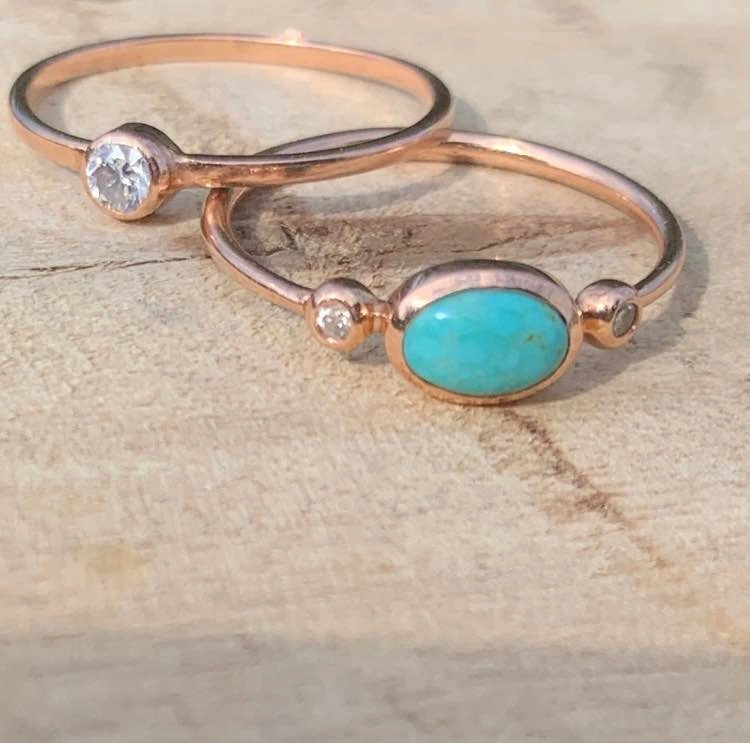 Gorgeous set. 2 rings both 10k Rose Gold, 3 diamonds and turquoi - photo 5