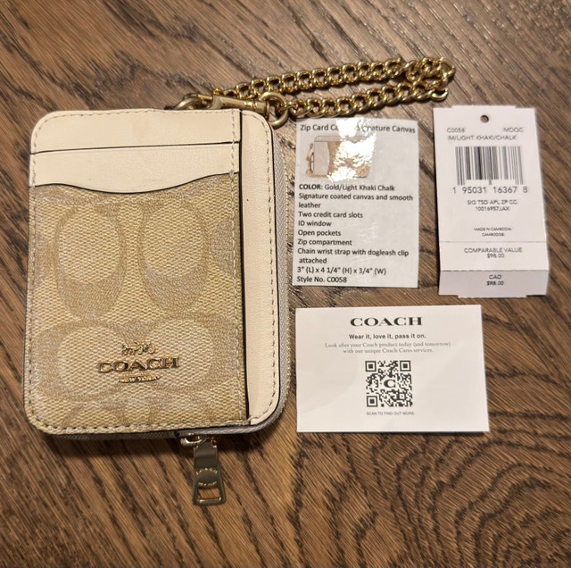 Coach Zip Card Case w/wristlet