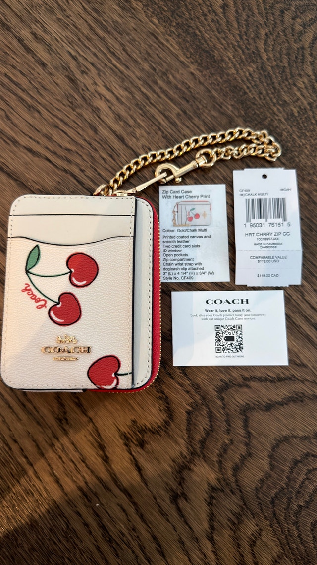 New Coach Card Case w/wristlet