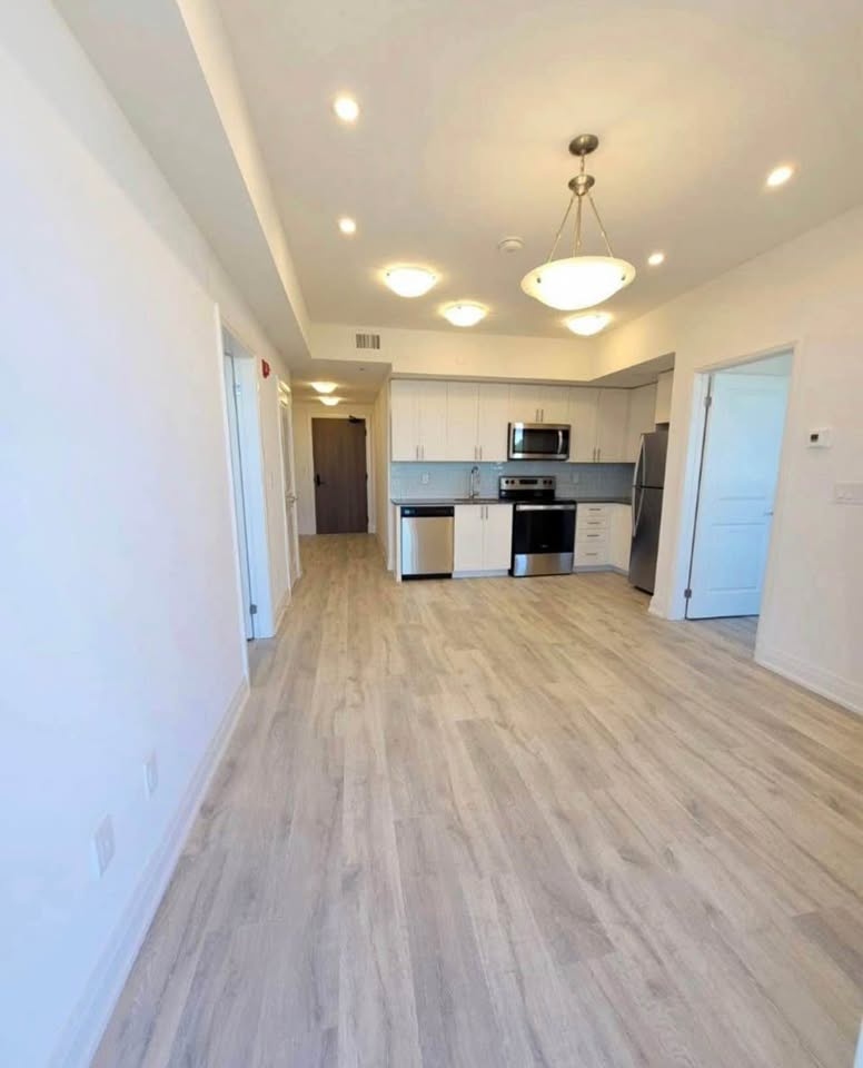 2 Beds 2 Baths - Apartment