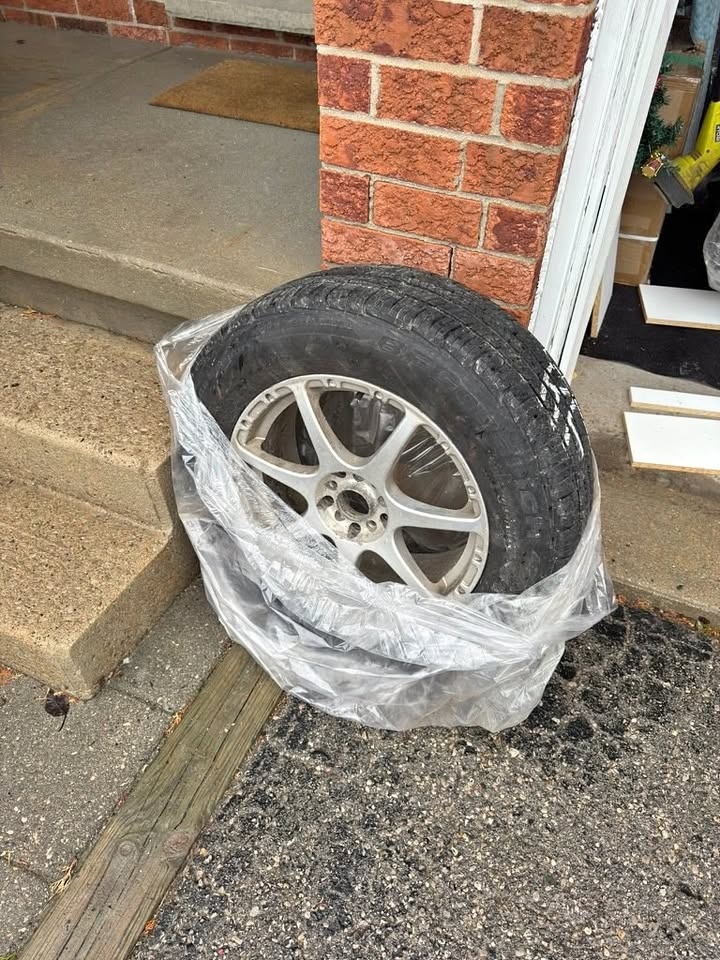 Honda CRV 2012 Rims w/ All Season Tires - $450 OBO