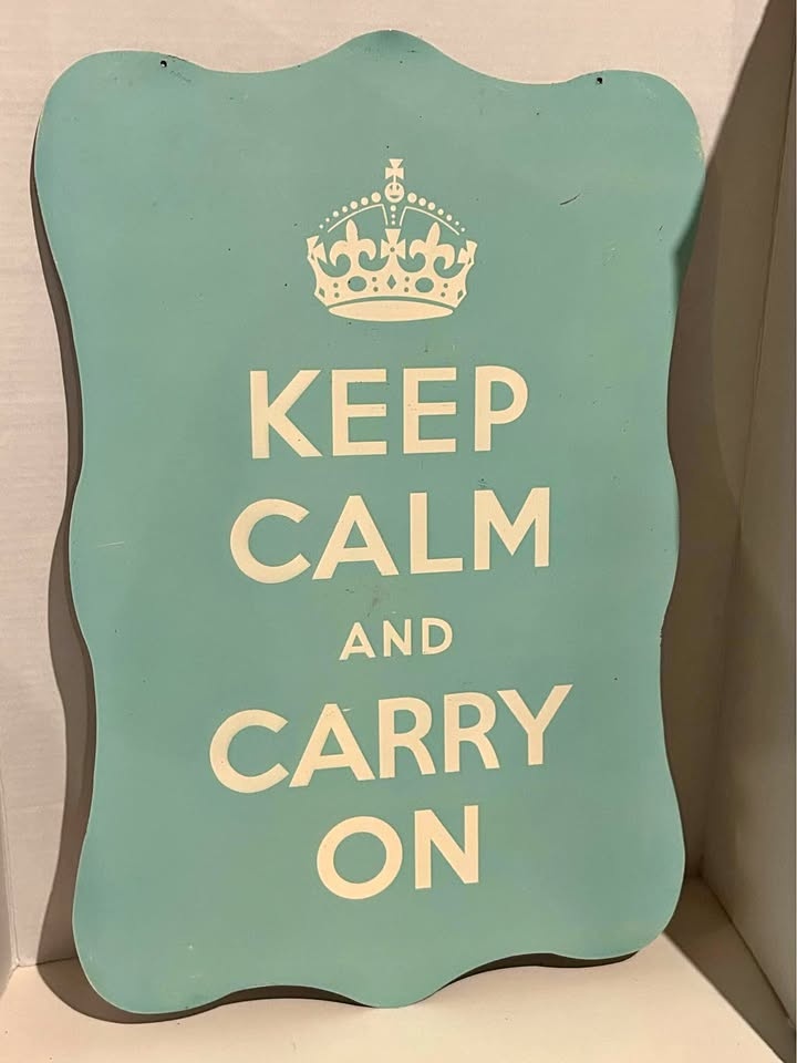 Metal Sign "Keep Calm and Carry On"